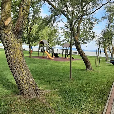 Elizabeth Nyaraló Balatonfenyves