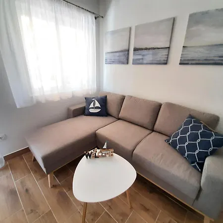 Elizabeth Balatonfenyves