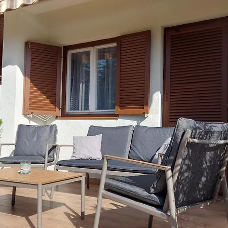 Elizabeth * Balatonfenyves