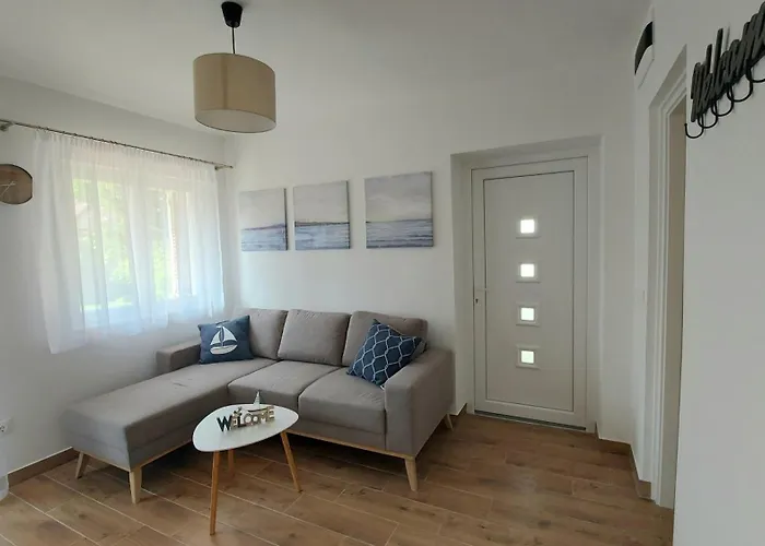 Elizabeth Feriehus Balatonfenyves