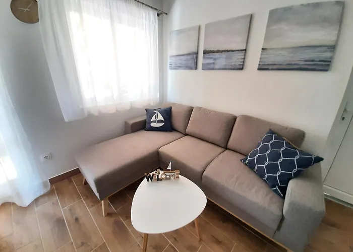 Elizabeth Balatonfenyves